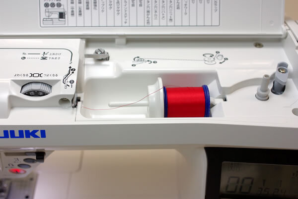 糸コマ前面配置