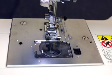 SC300のオール金属製針板